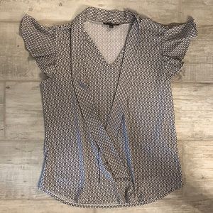 Women’s business casual top